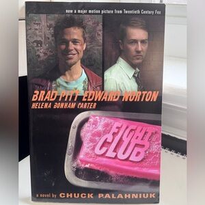 🥊✨ Fight Club by Chuck Palahniuk — Trade Paperback Edition ✨🥊